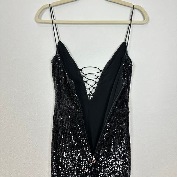 NWT Nookie Sublime Lace Up Midi Dress in Black Size Medium - Picture 6 of 7